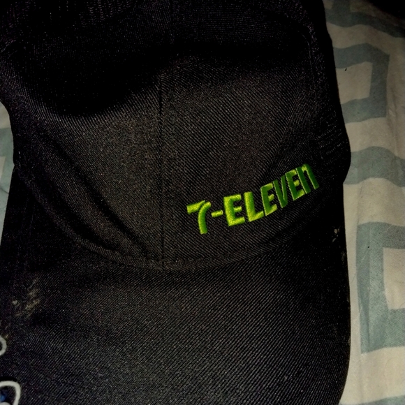 7-11 work hat - Picture 1 of 3